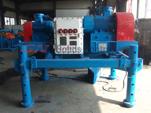 decanting centrifuge